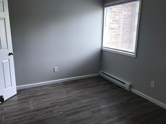 3rd image of 510 S 3rd St APT D