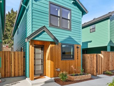 1410 SE Claybourne #B, Portland, OR, 97202
