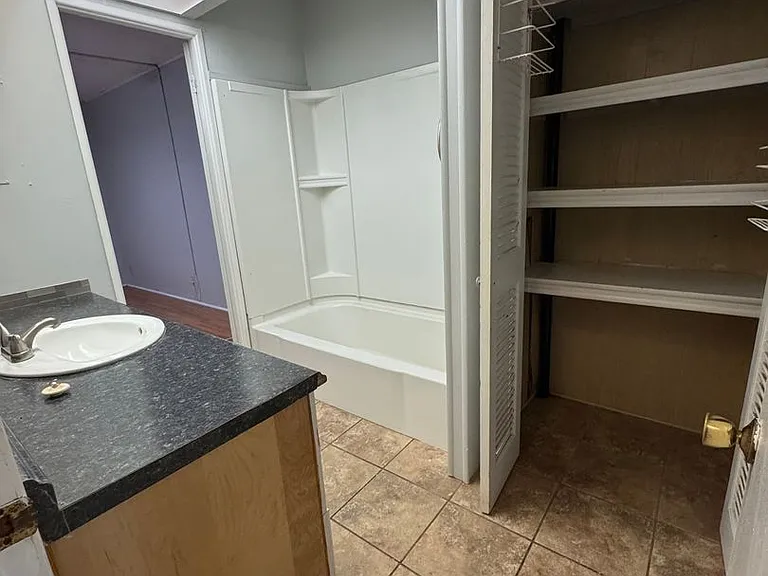 534 Oak Rdg E — Photo 11