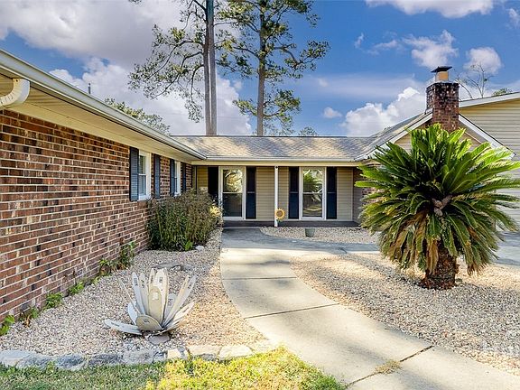 3rd image of 5 Ponderosa Drive