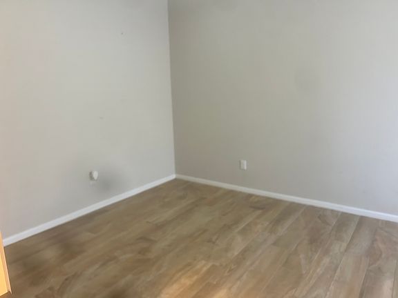 3rd image of 5628 Blackstone Dr