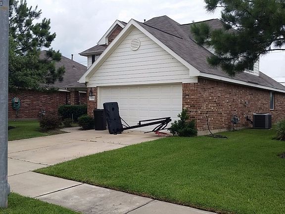 2nd image of 24518 Tribeca Ln