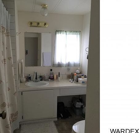 5th image of 158 Hacienda Dr