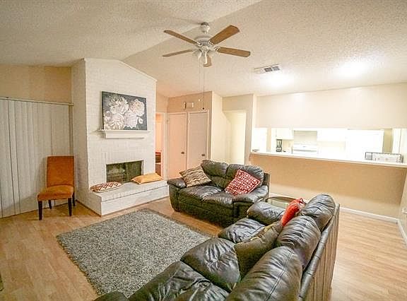 3rd image of 2912 Canis Cir