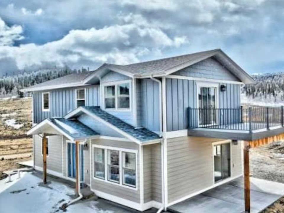 1st image of 2463 Arrowhead Dr