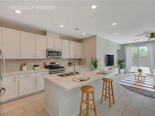 2721 Royal Tourist Rd, North Las Vegas, NV 89086