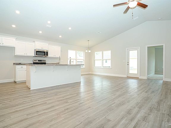 4th image of 505 Sugar Pine Way #19A