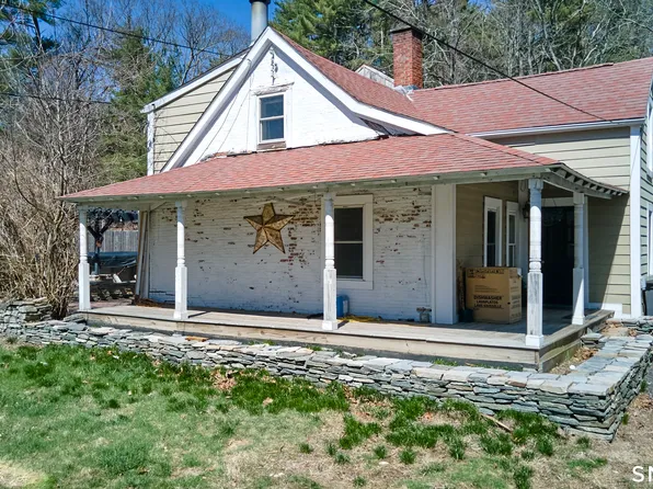 3 Woodstock Avenue West, Putnam, CT 06260