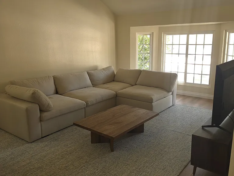 2794 Parkview Dr — Photo 5