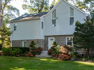 107 Loines Ave, Merrick, NY 11566