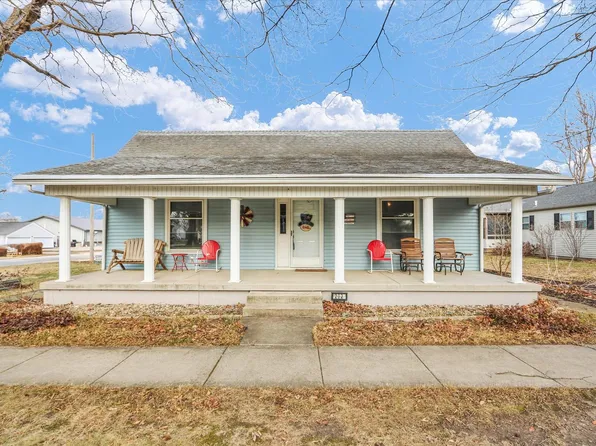 202 E Sherman St, Saint Joseph, IL 61873