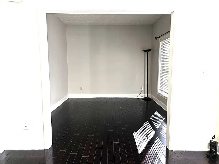 235 Circle Rd — Photo 6