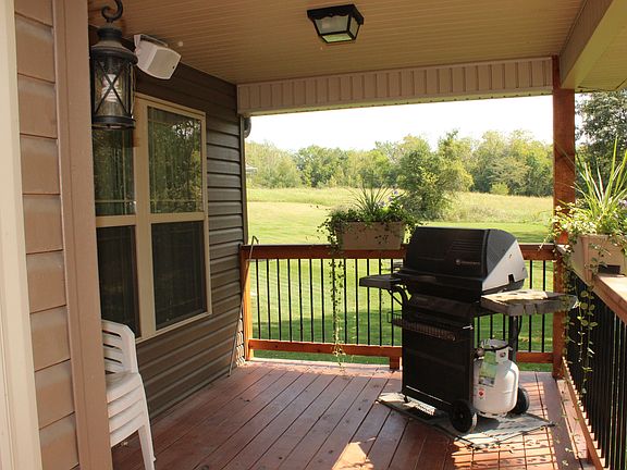 4th image of 108 Fox Den Ct