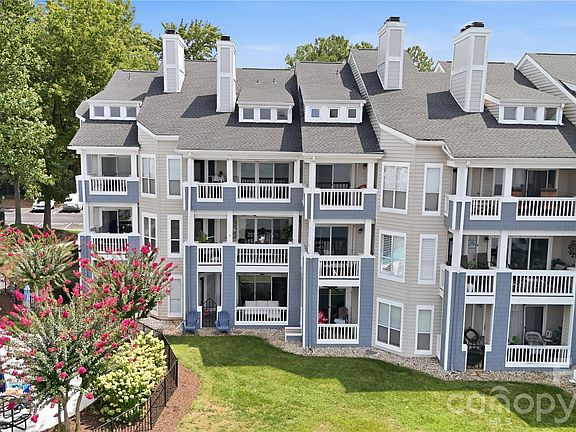 2nd image of 932 Southwest Dr