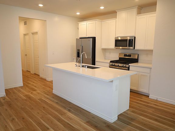 4th image of 9494 White Fir Grove Ct