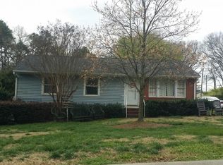 533 Sharview Cres, Charlotte, NC 28217