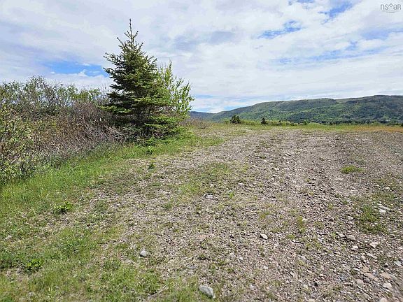 2nd image of Cabot Trl