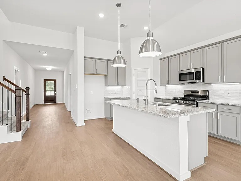 32215 Sunbeam Dr — Photo 3