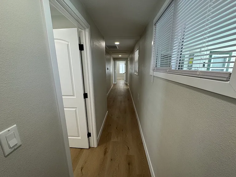 8932 Grand Ave — Photo 41