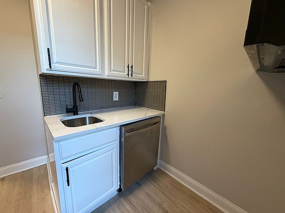 2nd image of 501 Baldwin Ave #31E