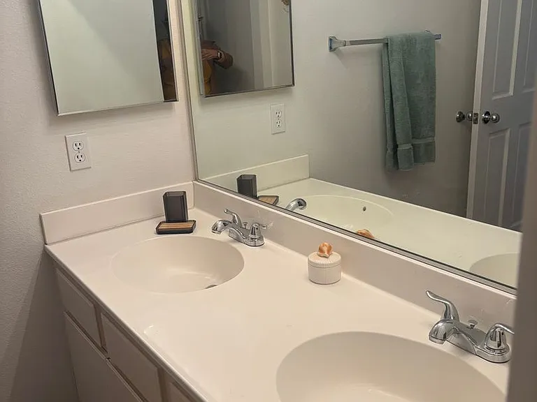12481 Pacoima Rd — Photo 8