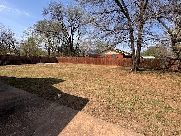 1503 Avondale Dr — Photo 17