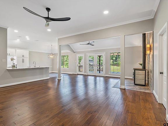 4th image of 18182 Sunshine Ln