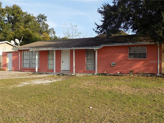 2nd image of 6409 Eden Ln