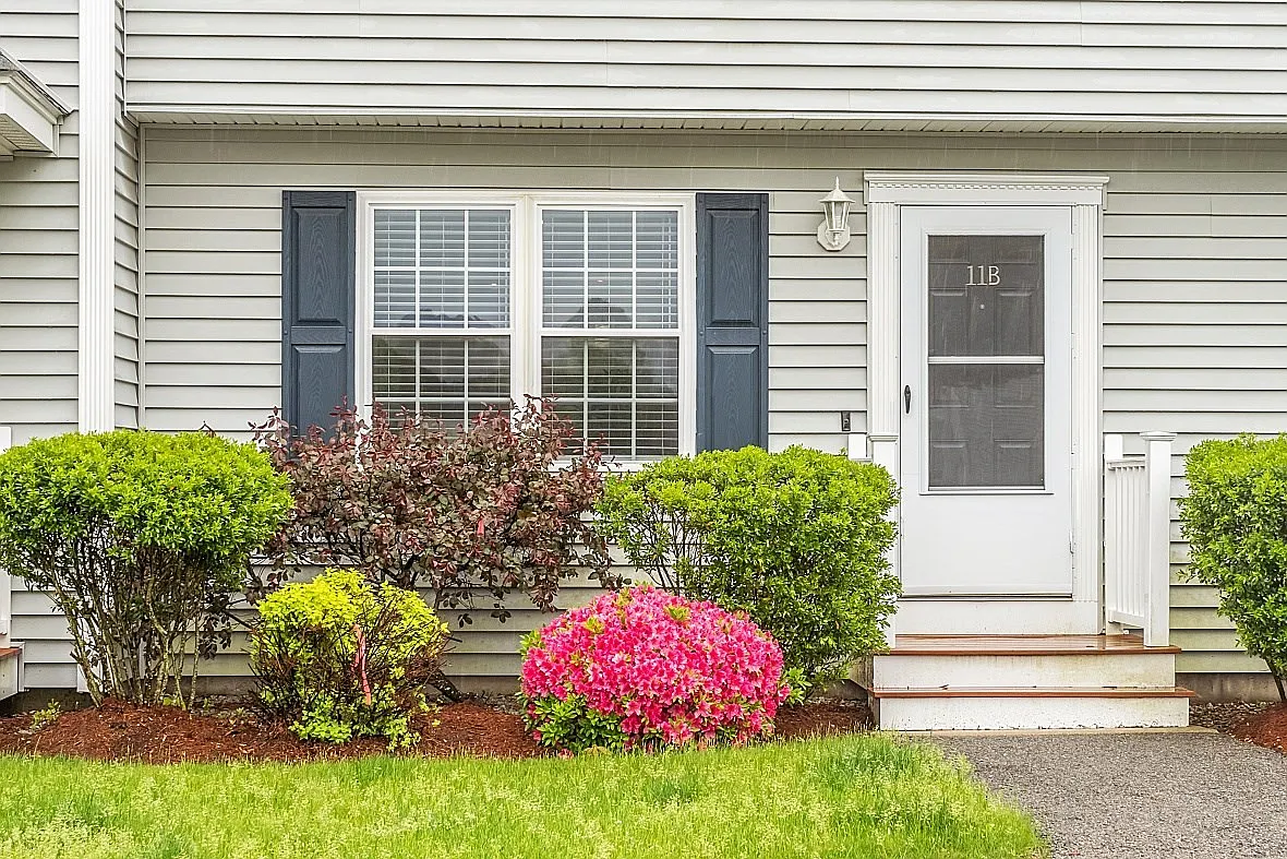 2 bed, 1.5 bath, 1782 sqft, $3,000 — Photo 2
