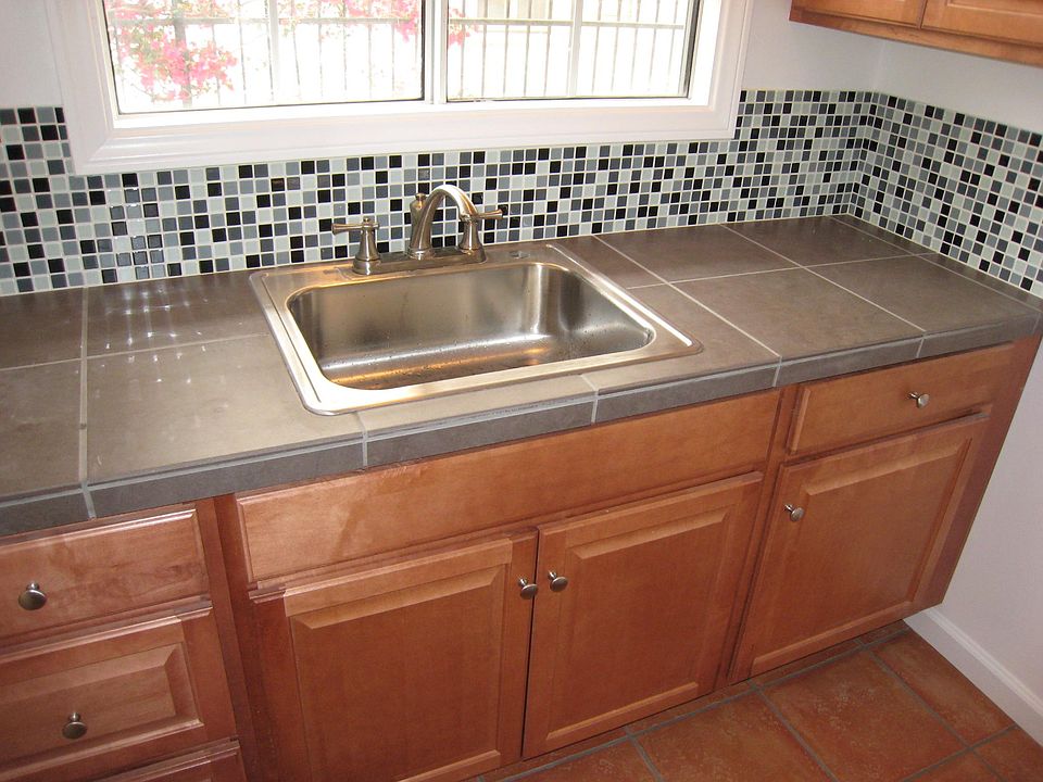 1st image of 1155 N Kingsley Dr #6