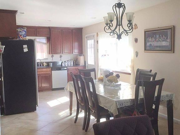 4th image of 3622 Quinn Way