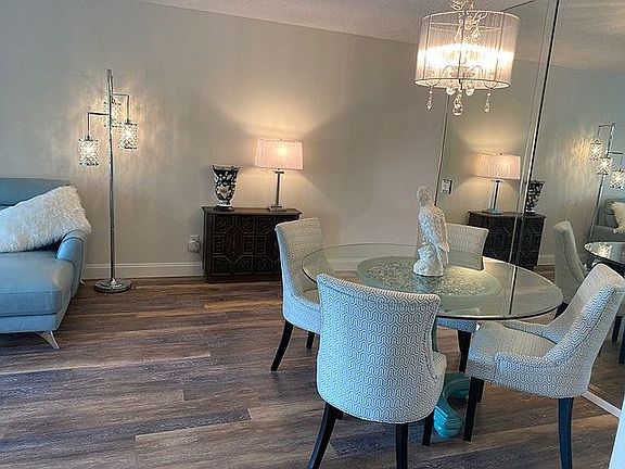 4th image of 2403 Finlandia Ln APT 39