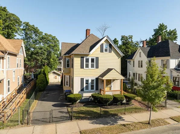 252 King St, Springfield, MA 01109