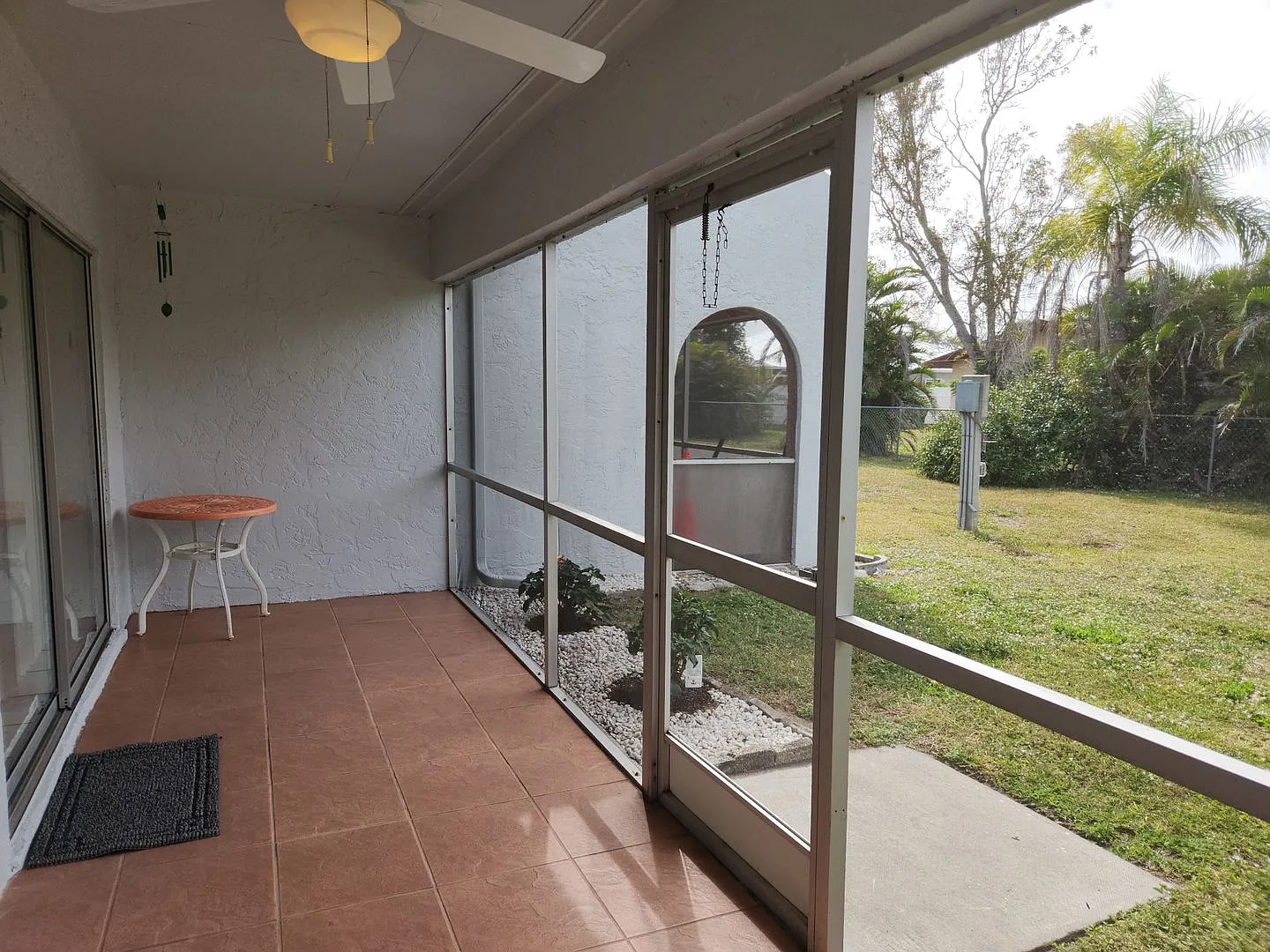 Cute 2 bedroom Apartment for rent — Photo 3