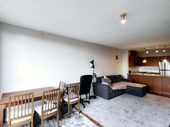 3rd image of 511 Rochester Ave #709