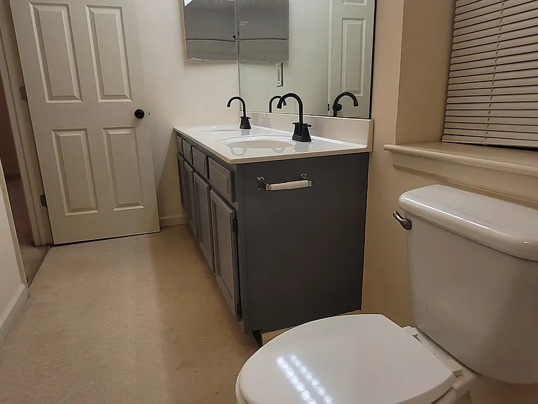 2211 Menard St #A — Photo 14