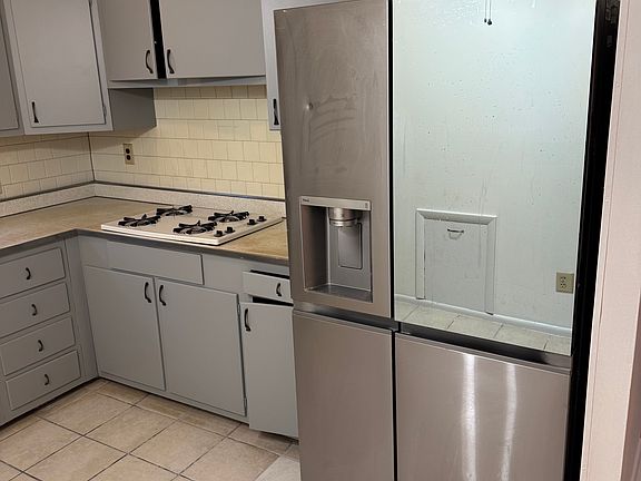 2nd image of 7958 Summerdale Ave #2F