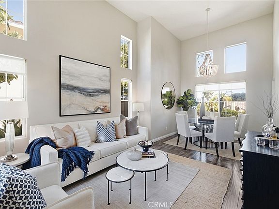 2nd image of 33 Coppercrest