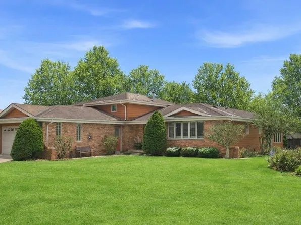 1527 Tanglewood Dr, Schererville, IN 46375