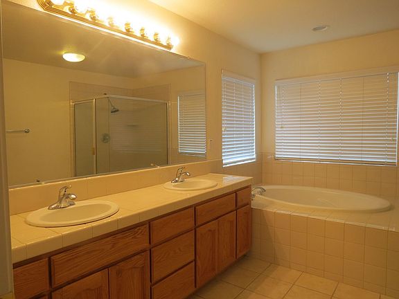 5th image of 8999 Silver Bay Ct