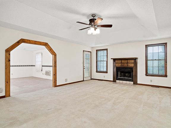 5th image of 248 Millstone Cir