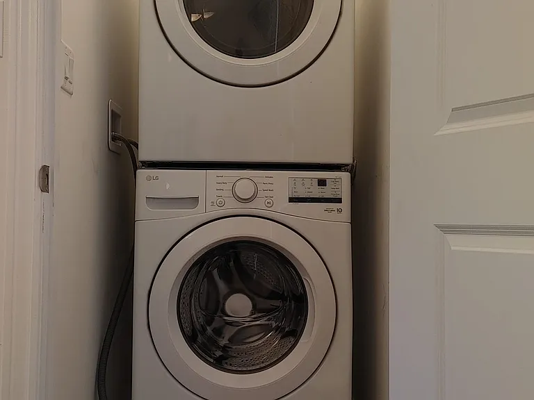 120 Court Dr #65 — Photo 19