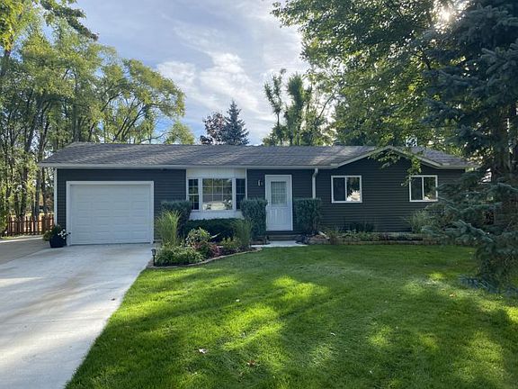 2nd image of 101 Island View Dr