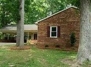 196 Woodwind Dr, Lexington, NC 27295