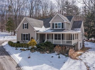 255 Mending Walls Rd, Manchester Center, VT 05255