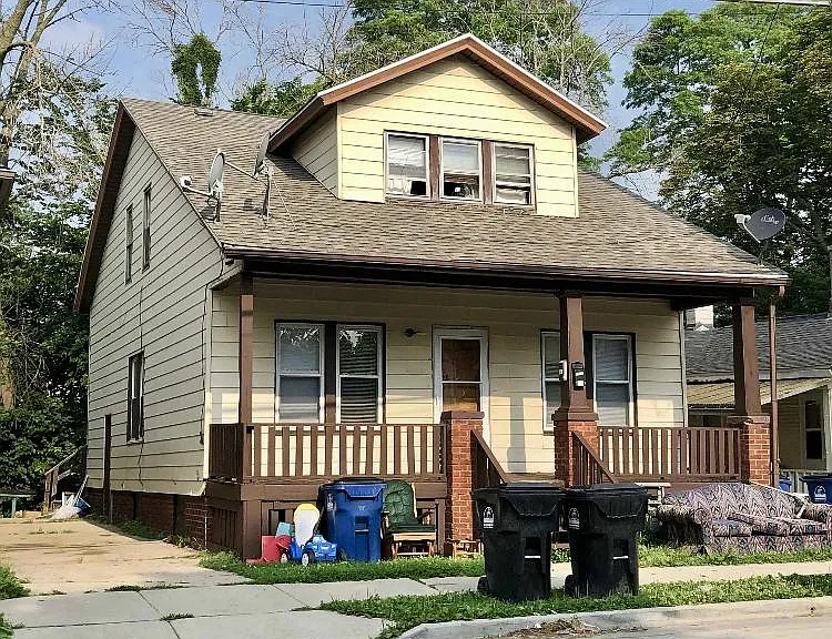 1410 Marquette St — Photo 2