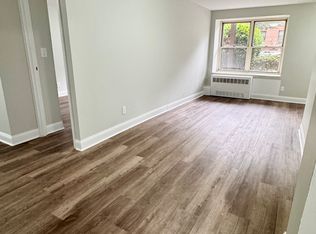 30 Wendell St #20, Hempstead, NY 11550