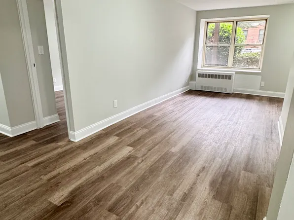 (undisclosed Address), Hempstead, NY 11550
