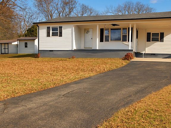 2nd image of 215 Orchard Ln