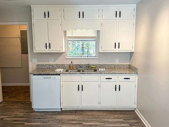 4th image of 4550 Candlestick Ln